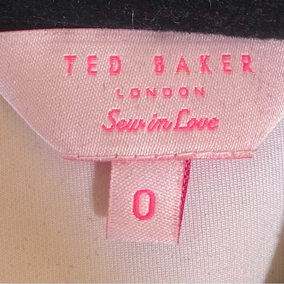 Ted Baker brings delightful print mainstream. - Picture 3 of 4